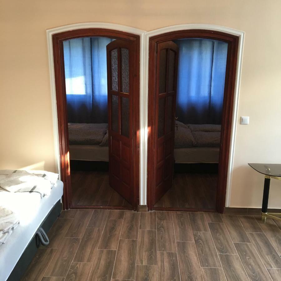 Stella Apartman Debrecen Exterior photo