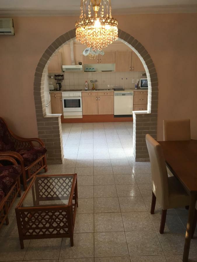 Stella Apartman Debrecen Exterior photo